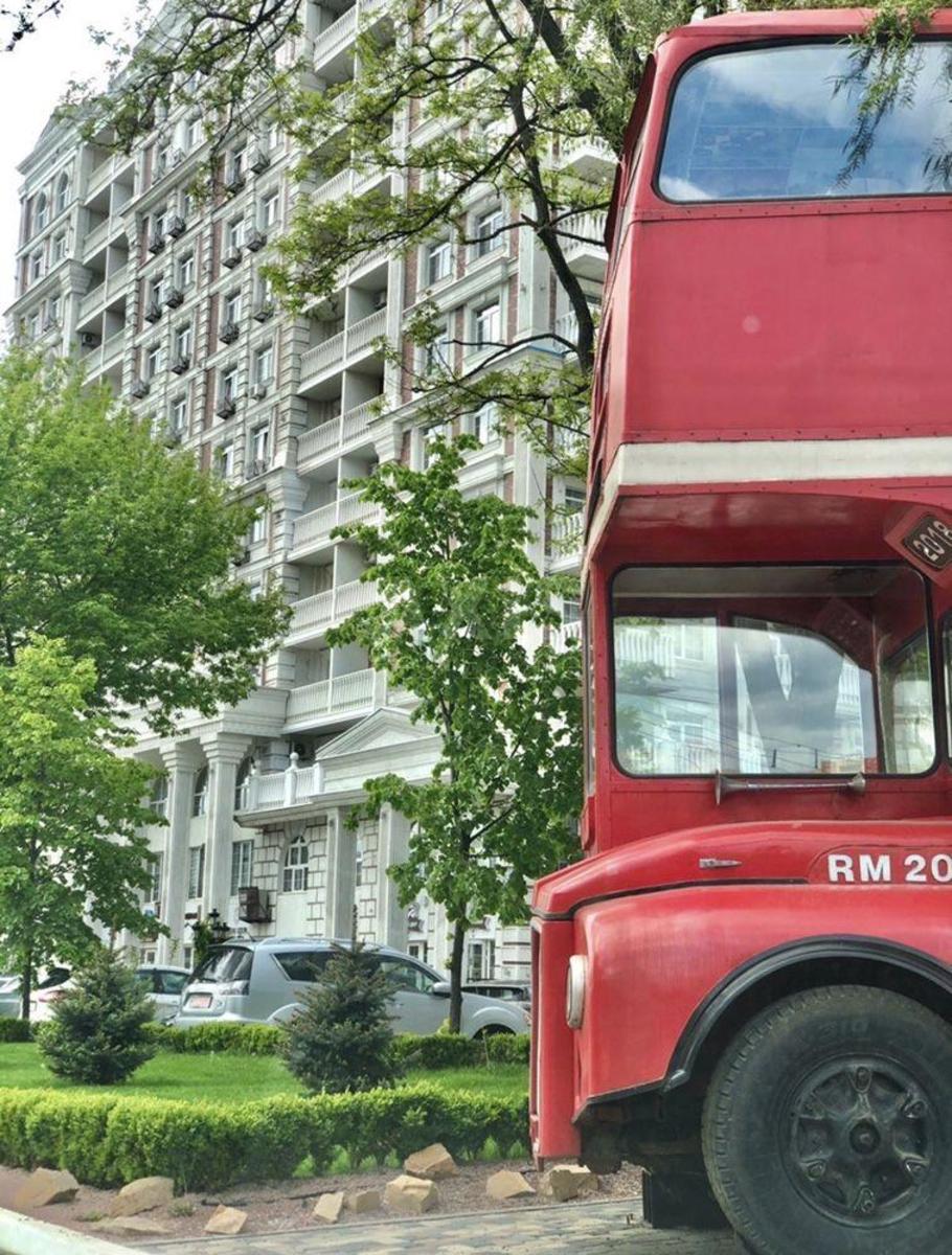 1k apartment vul. Myhajla Maksymovycha 246