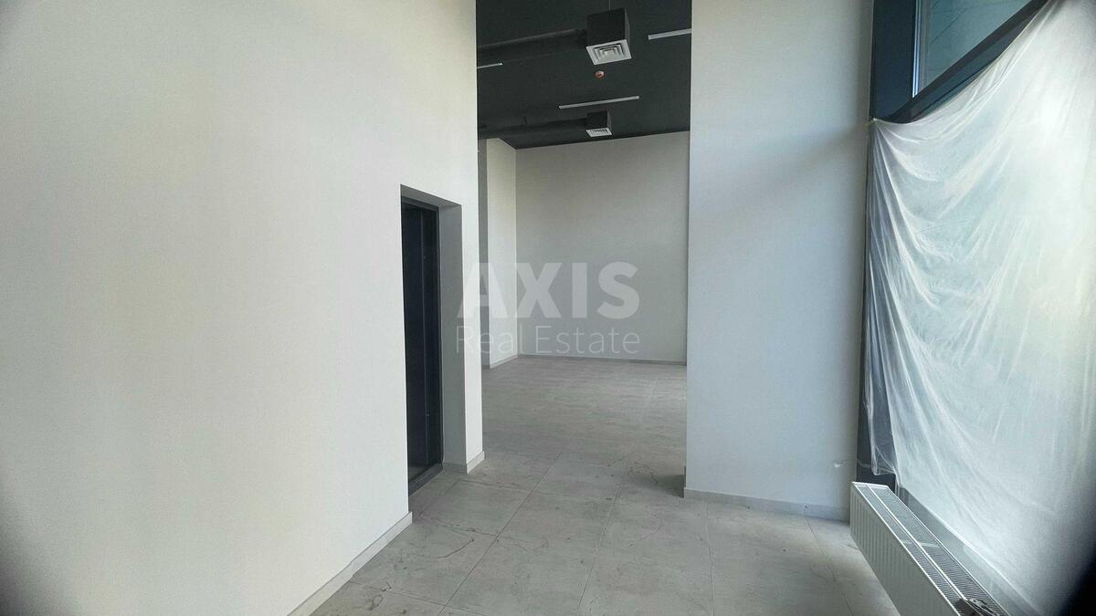 Trade object vul. Zarichna 6, 72m24