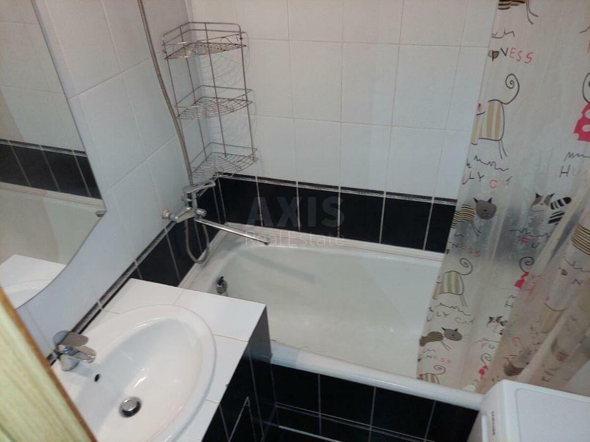 1k apartment vul. Bal'zaka Onore de 689