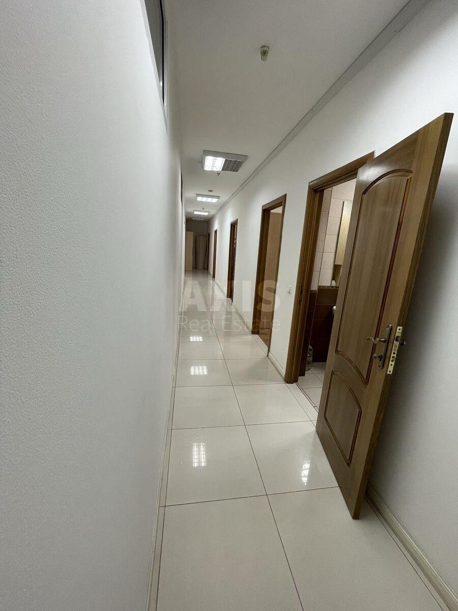 Office vul. Horyva 1А, 117m20