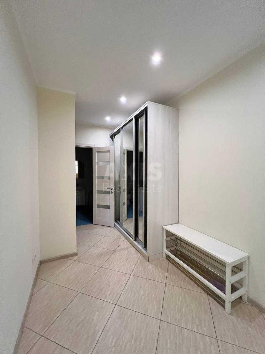 2k apartment vul. Chornovola V'jacheslava 275