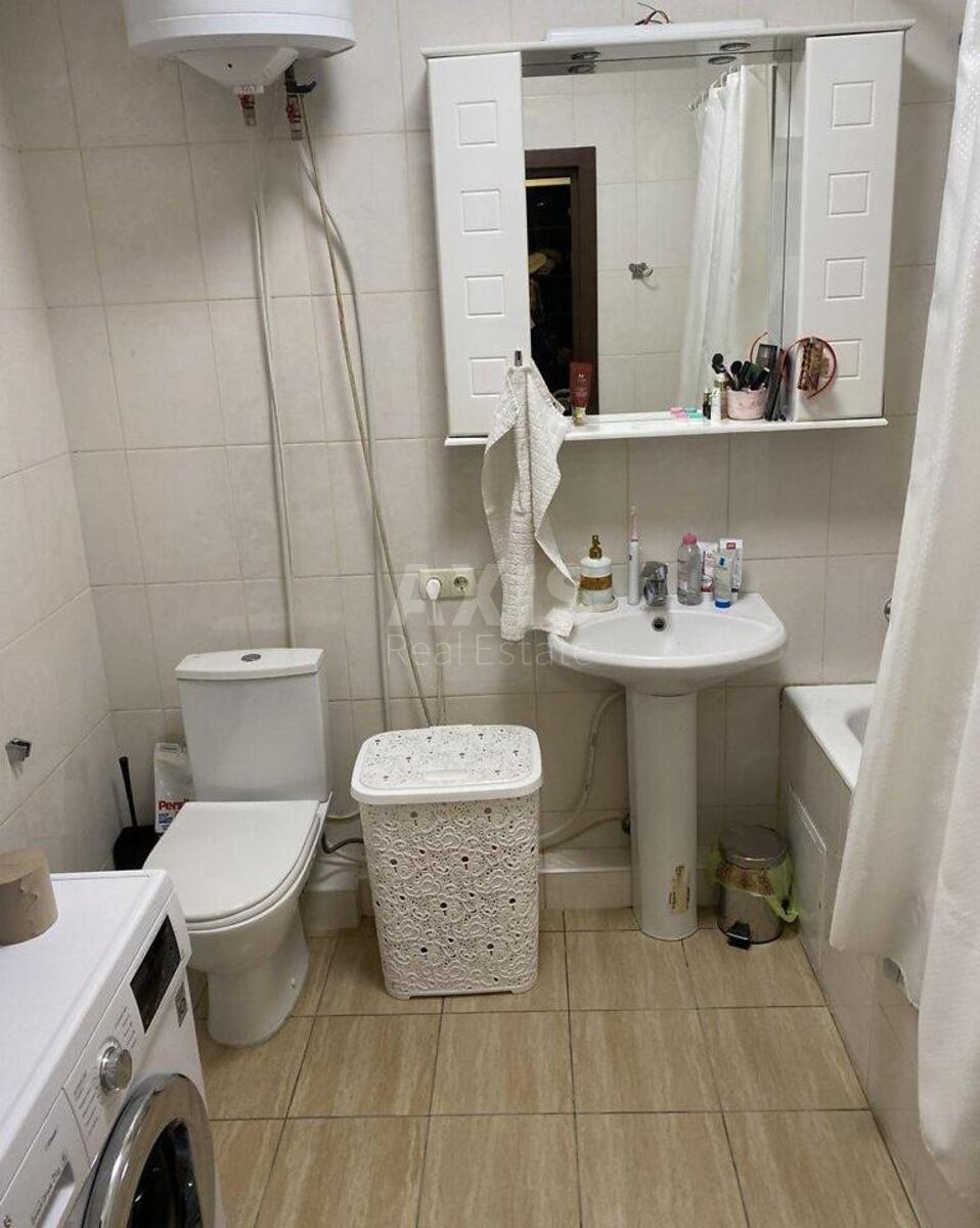 1k apartment pr-t Komarova Kosmonavta 265