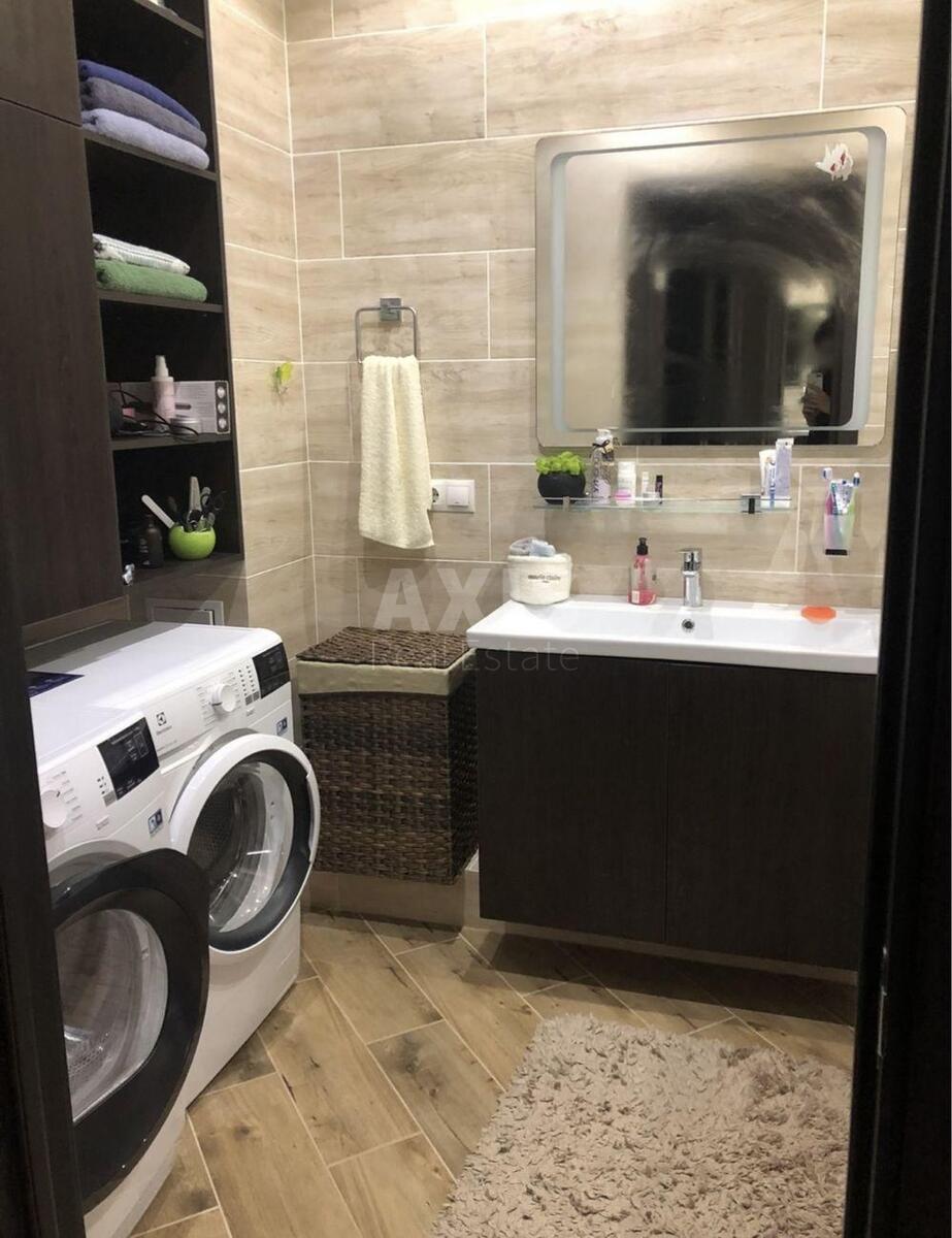 2k apartment vul. Solom'jans'ka 20В1