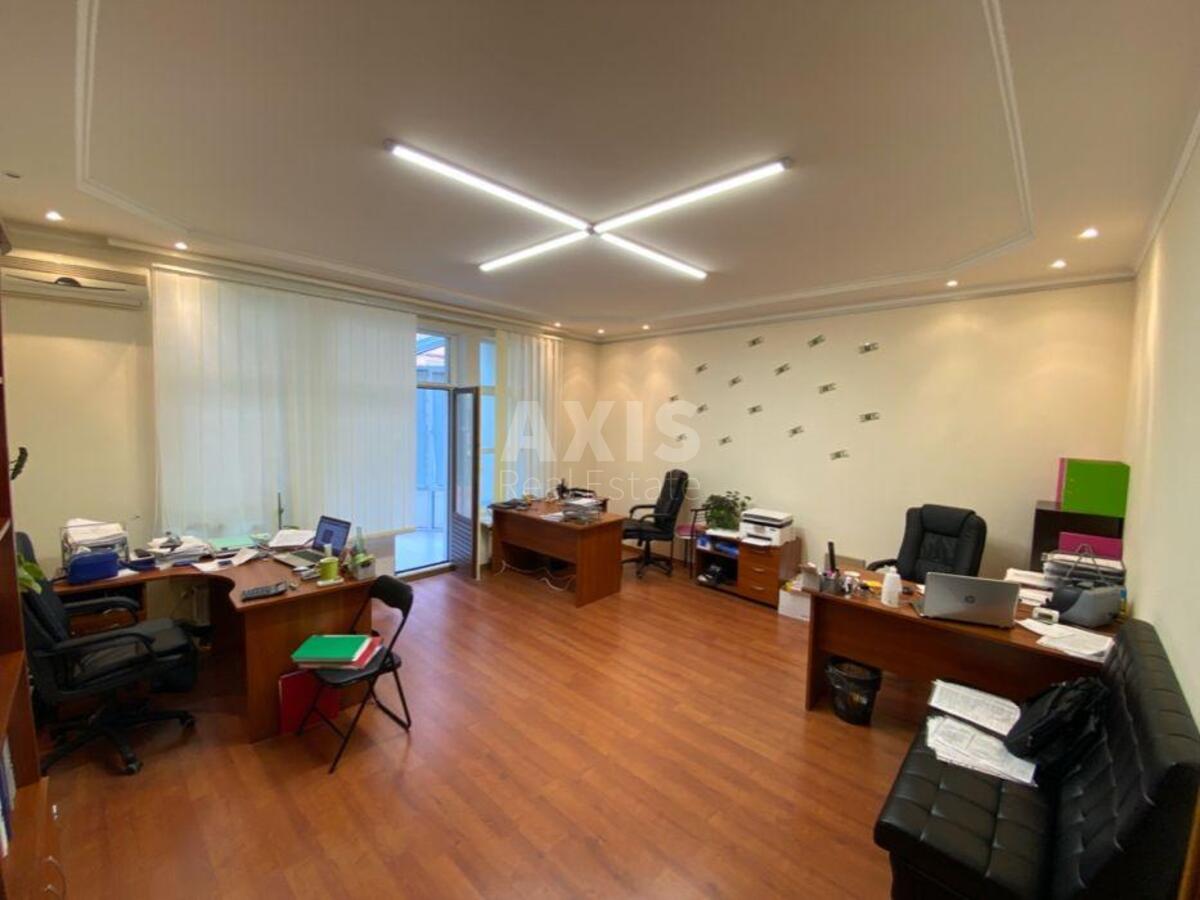 Service object bul. Shevchenka Tarasa 31, 75m2
