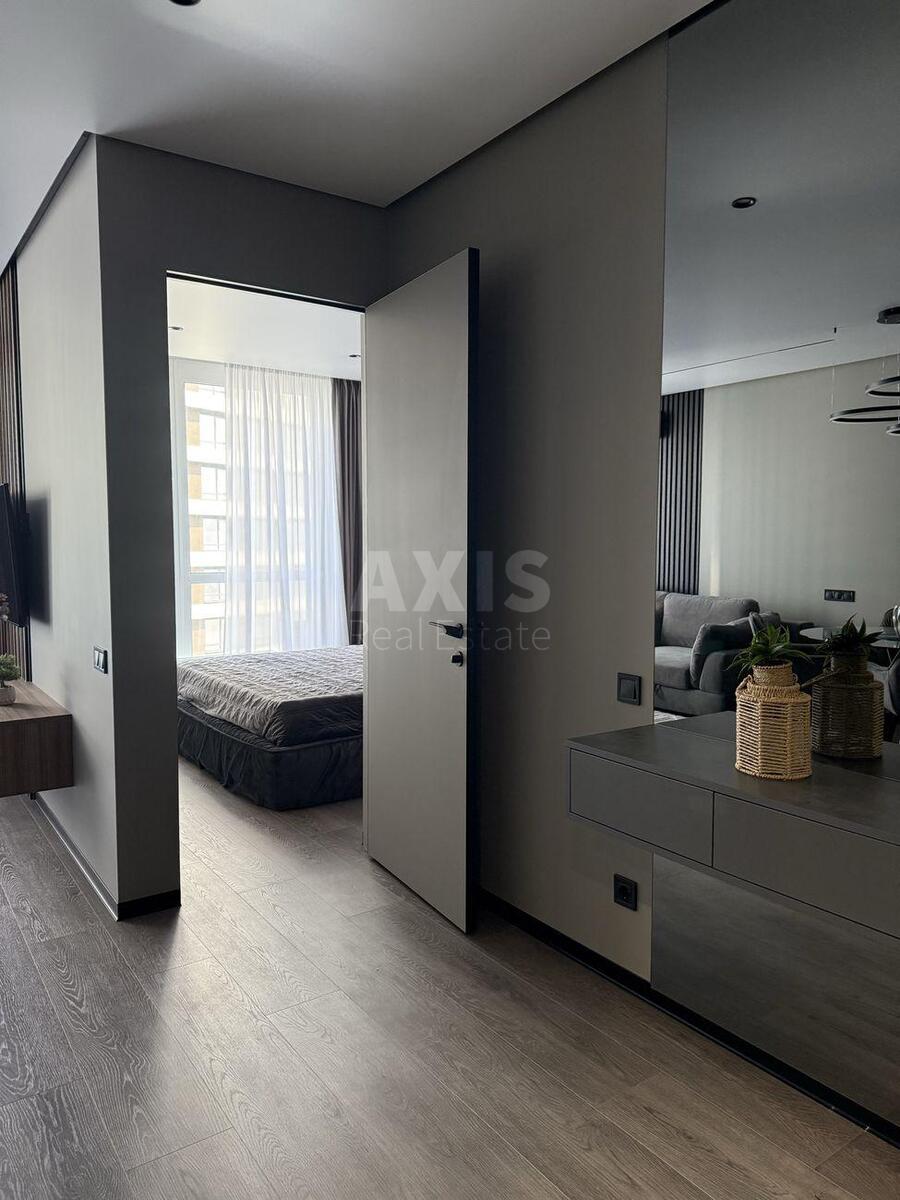 1k apartment nab. Dniprovs'ka 15Е1