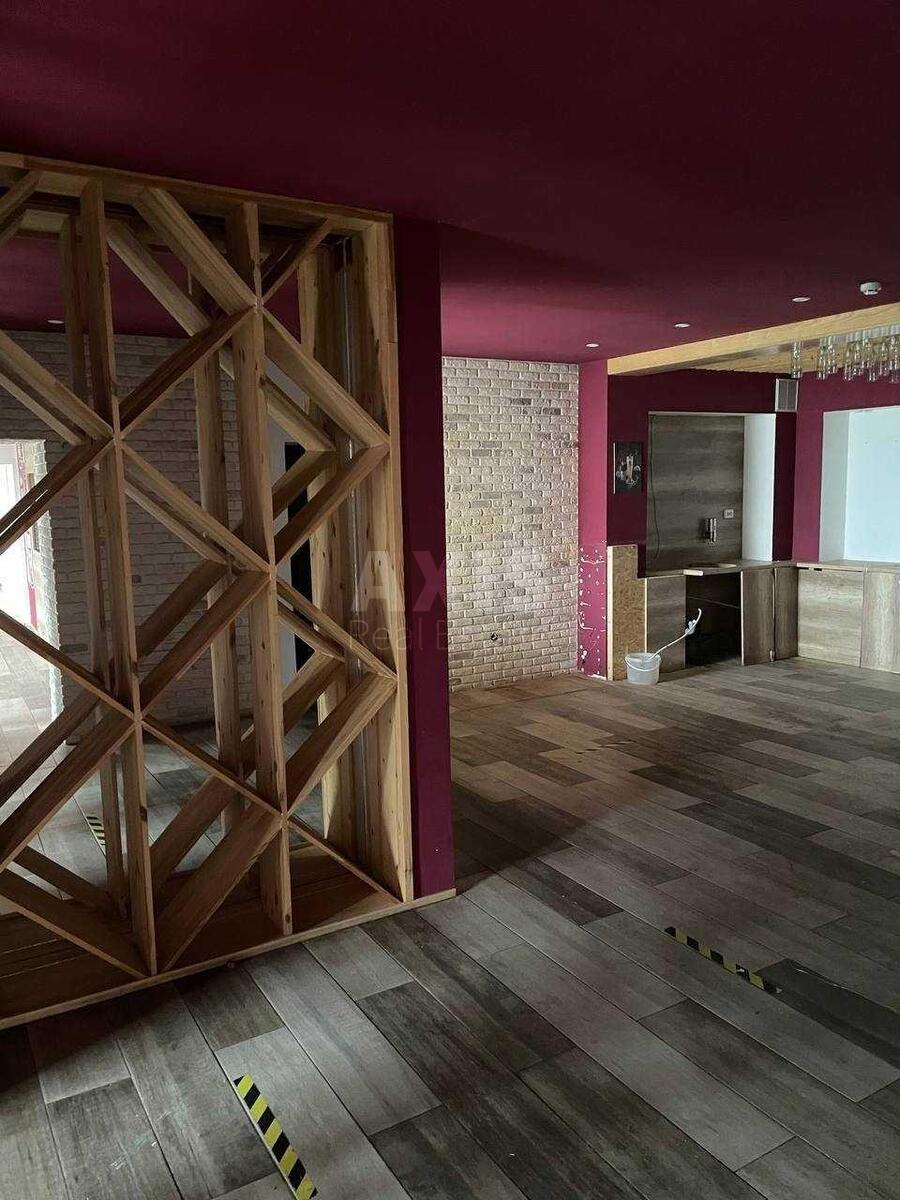 Office pr-t Geroi'v Stalingrada 20А, 201m2598644