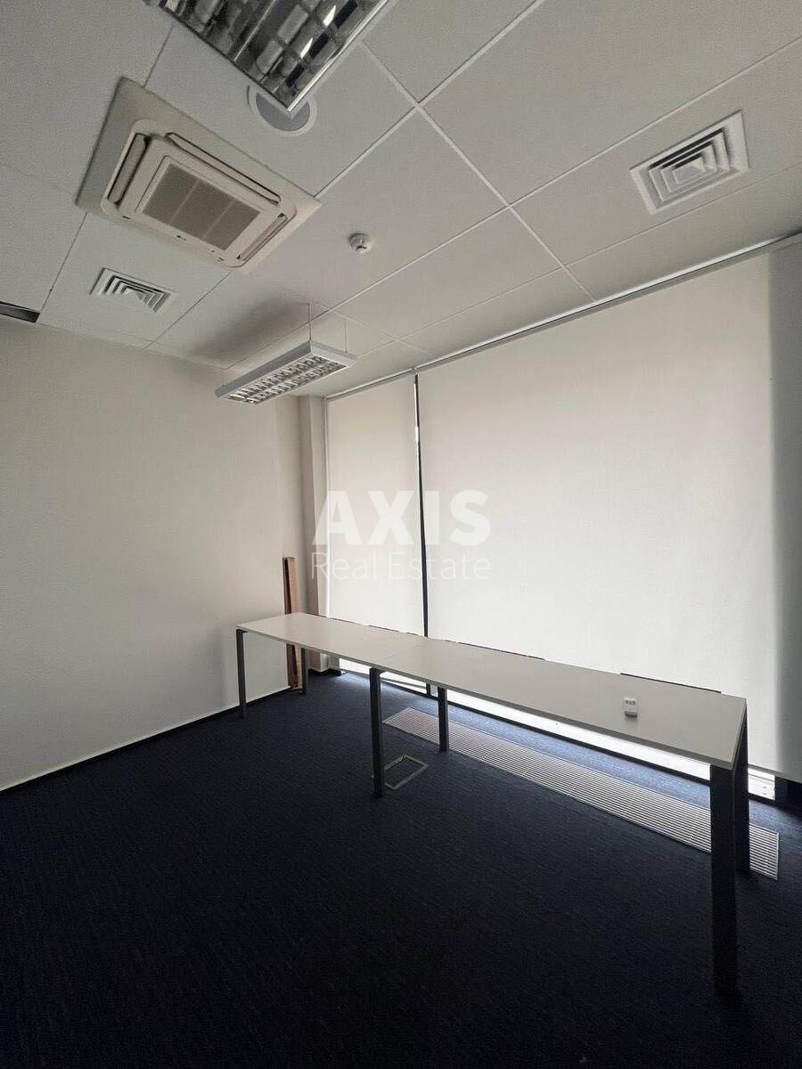 Office vul. Antonovycha 118, 242m2570374