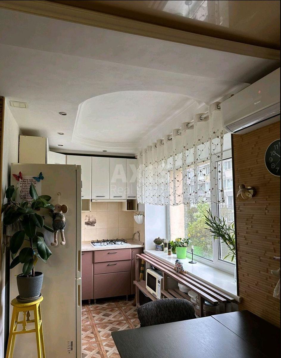 2k apartment vul. Dovnar-Zapol's'kogo 4А1