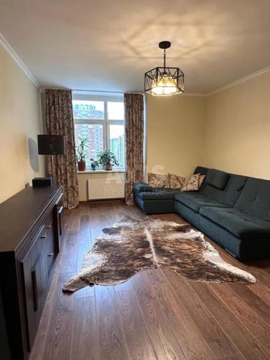 2k apartment vul. Ahmatovoi' Anny 220