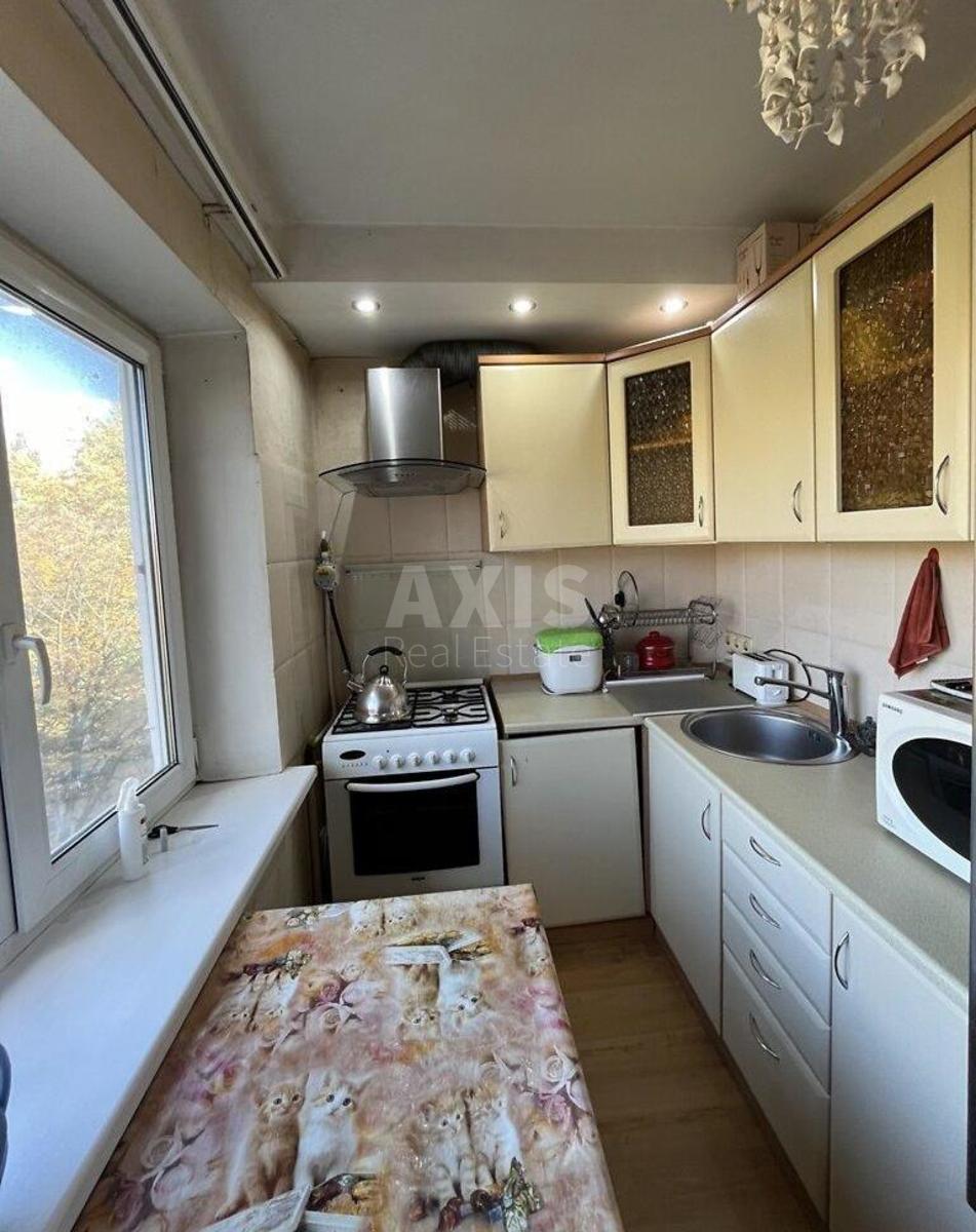 2k apartment pl. Peremogy 98/2