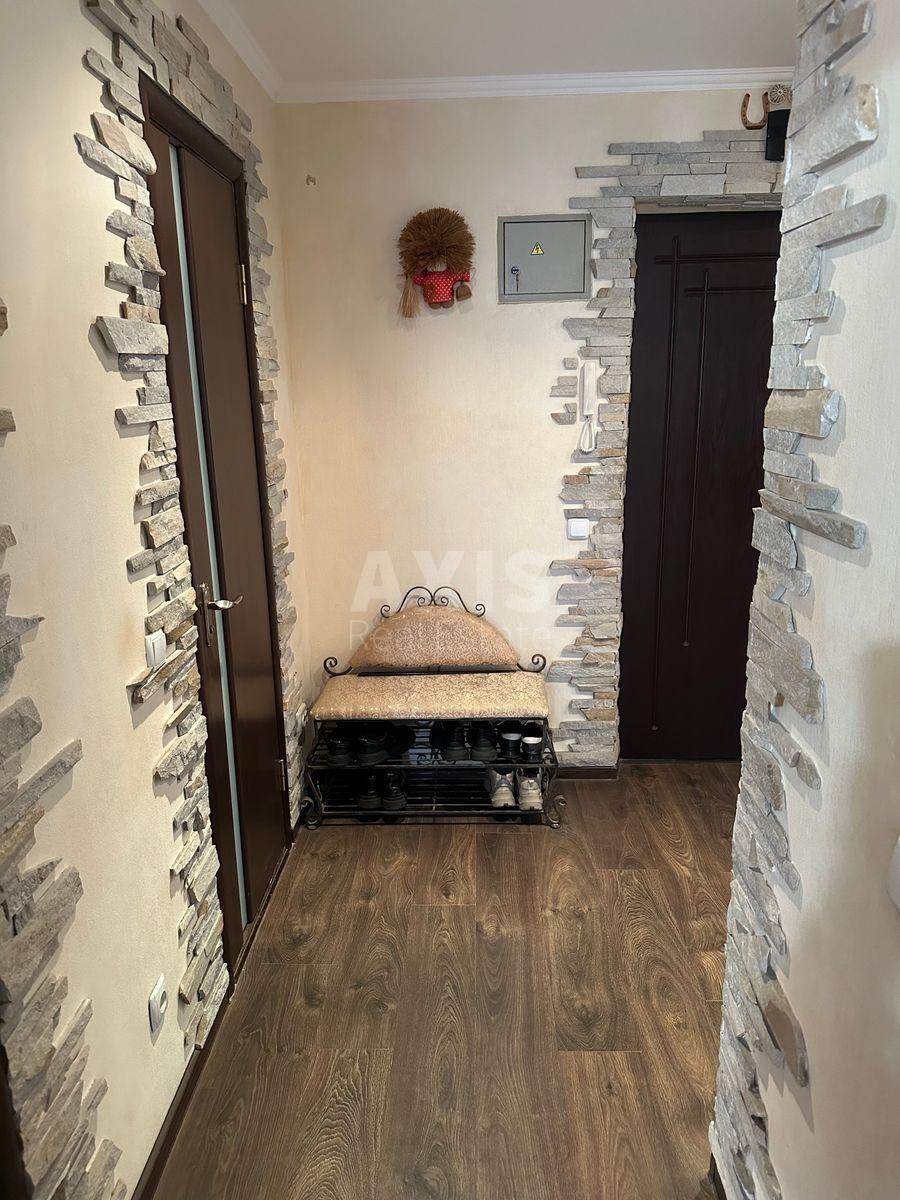 2к квартира бул. Дарницкий 107