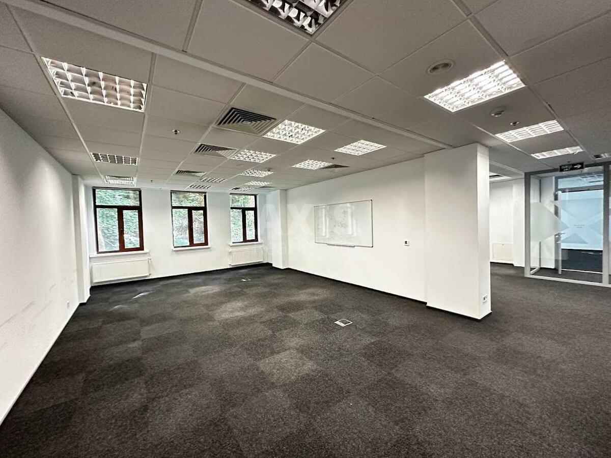 Office vul. Sagajdachnogo Petra 11, 900m24