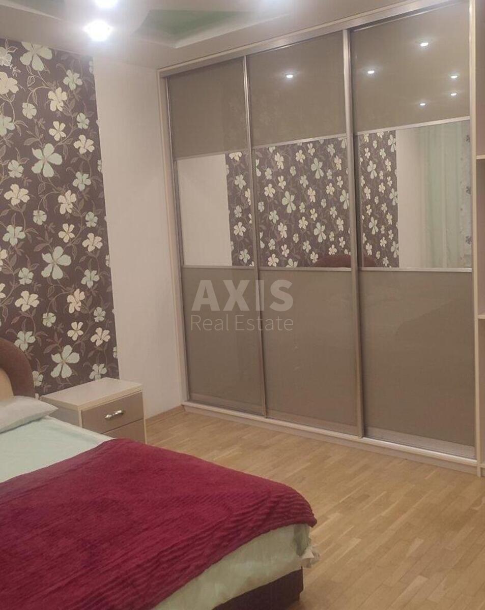 2k apartment vul. Oleny Pchilky 3А563563
