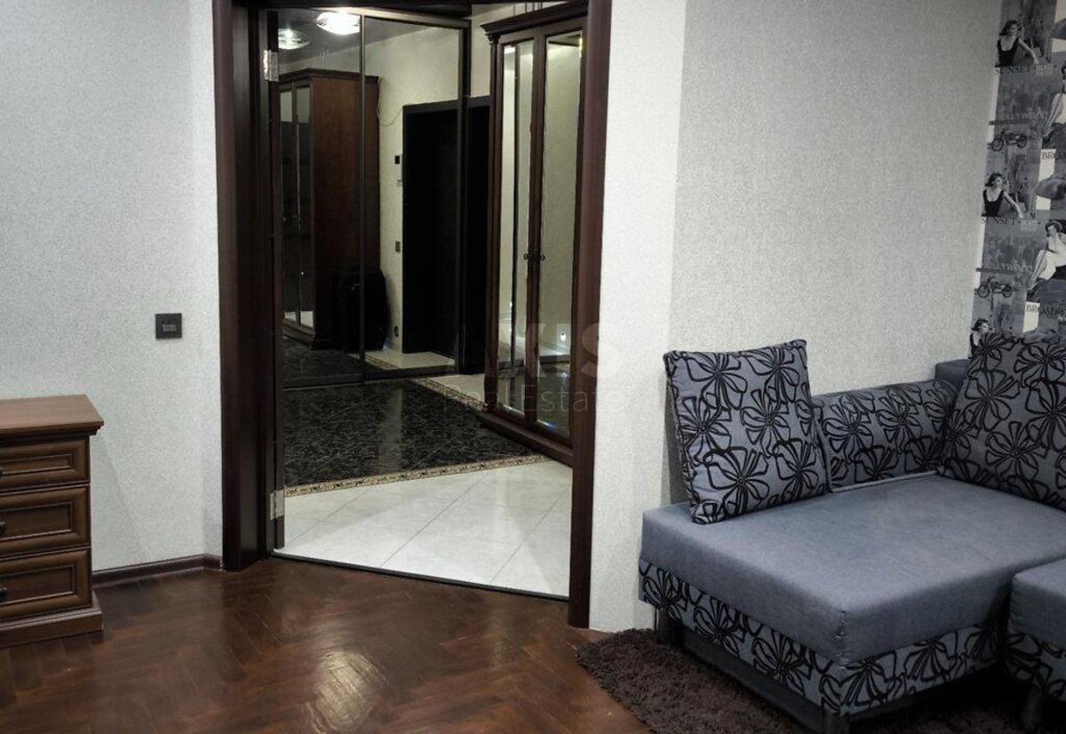 2к квартира ул. Николая Амосова 44