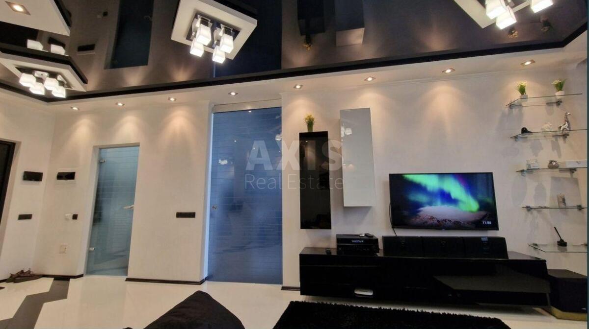 1k apartment vul. Oleny Pchilky 27