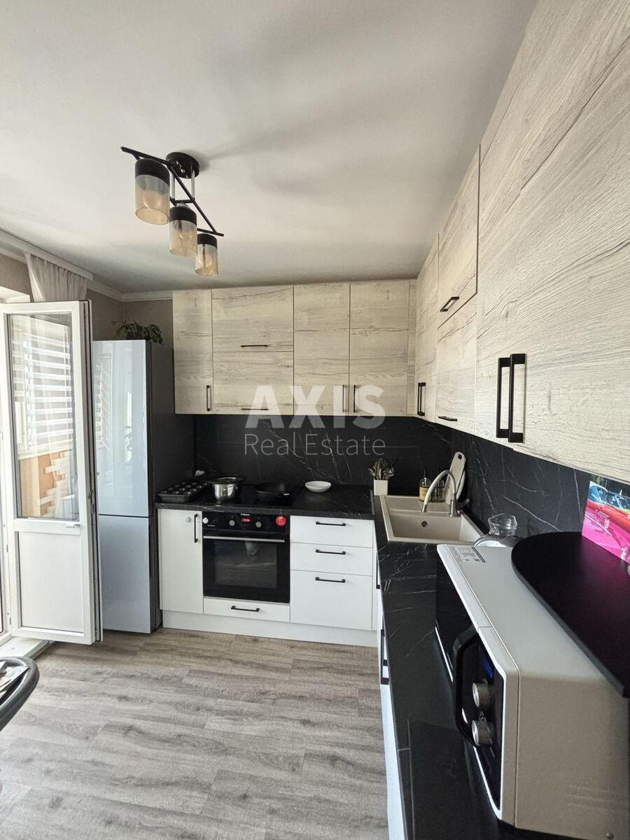 2к квартира ул. Вахтанга Кикабидзе 15А636140