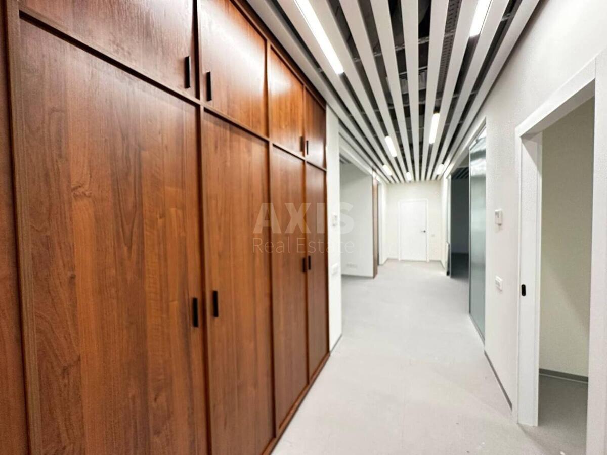 Office vul. Gonchara Olesja 41, 400m210