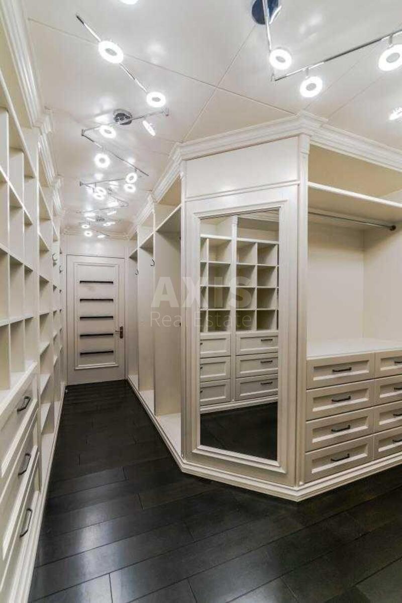 5k apartment vul. Dragomyrova Myhajla 1820