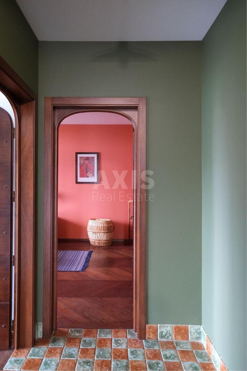4k apartment vul. Zvirynec'ka 5912