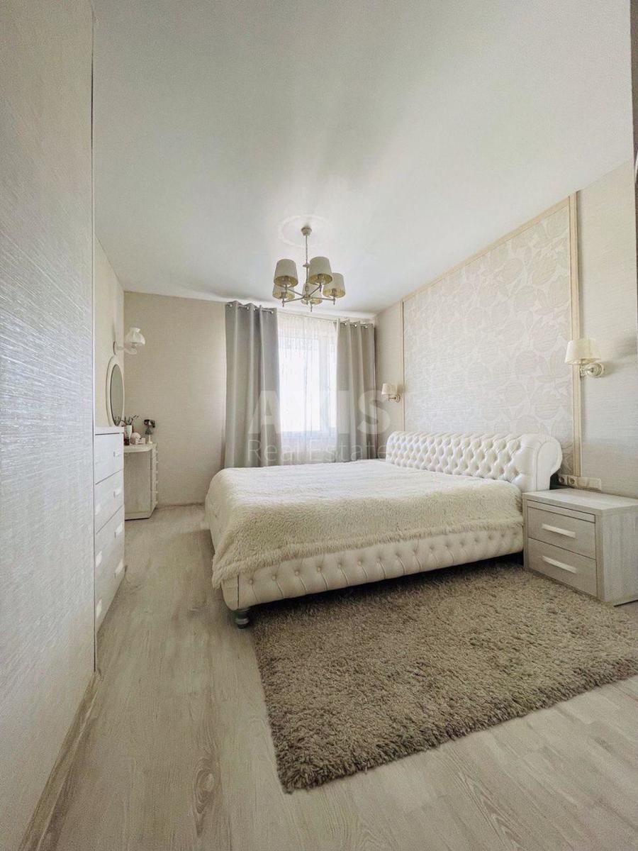 1k apartment vul. Dragomanova 6/13
