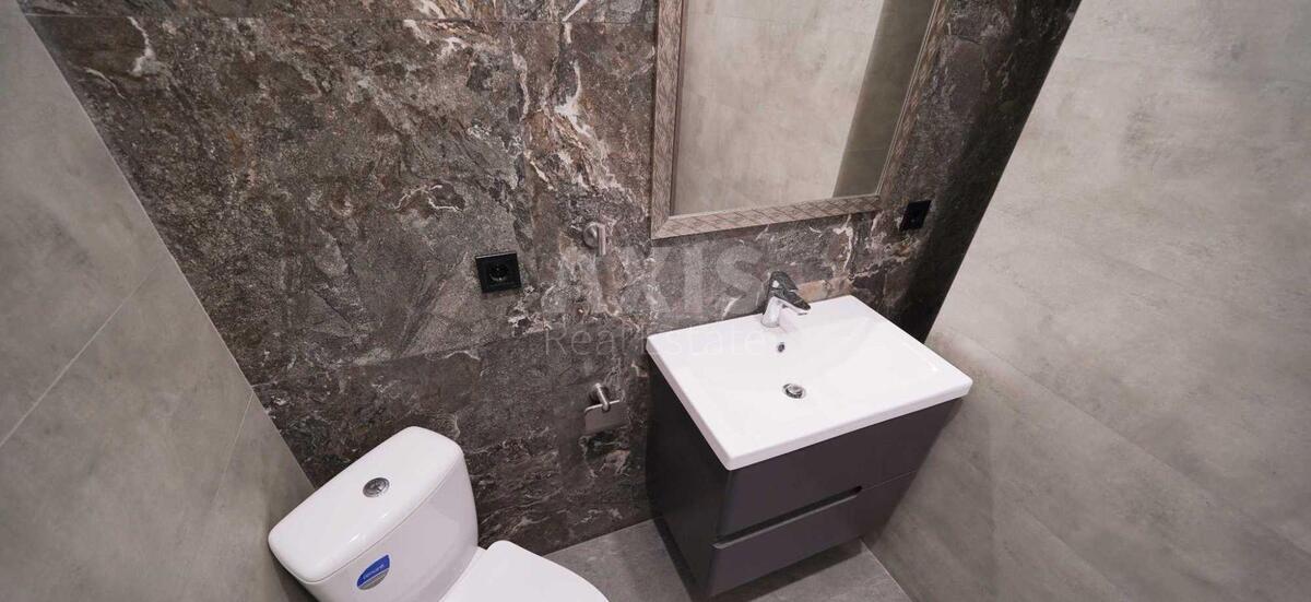 Office vul. Velyka Vasyl'kivs'ka 72, 170m24