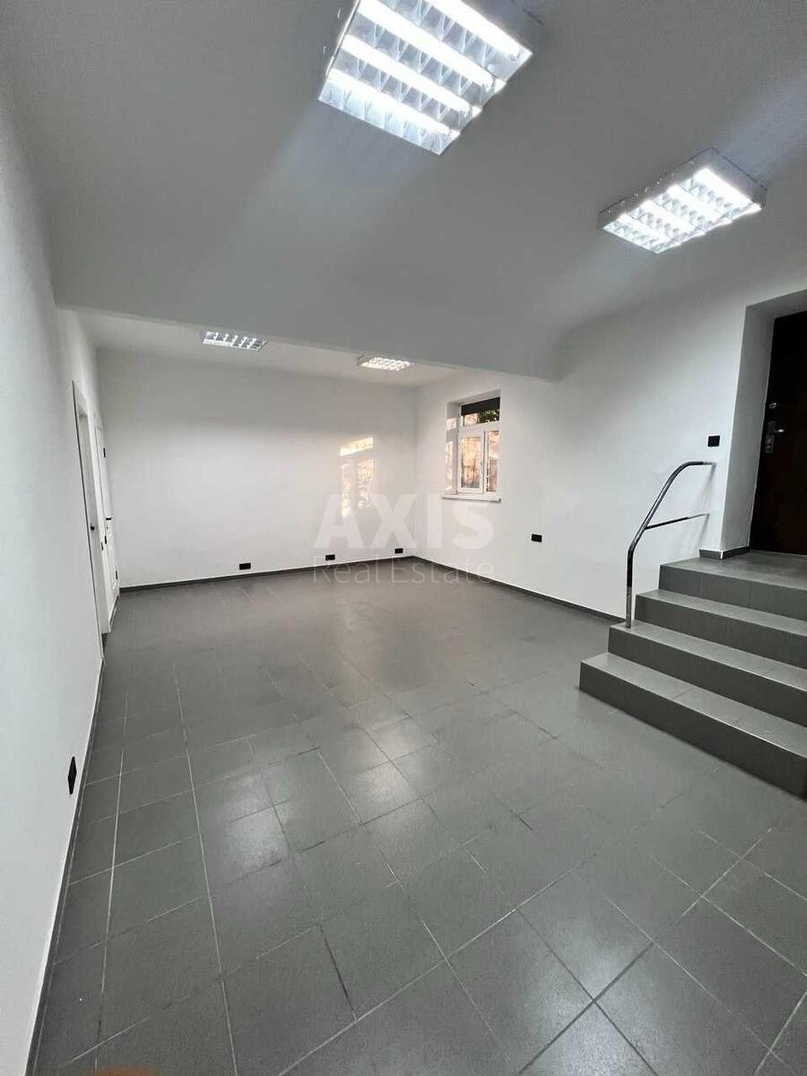 Trade object vul. Kyrylivs'ka 118/2, 110m2581149
