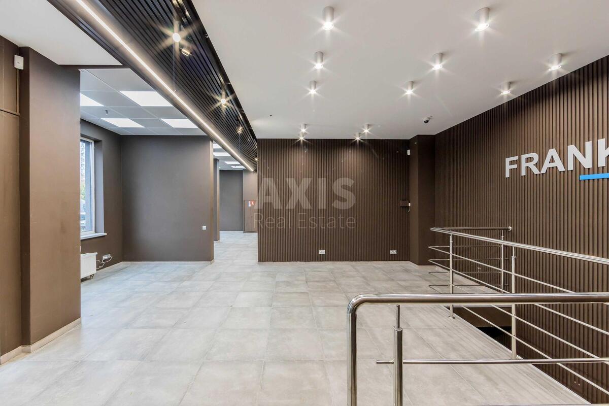 Office vul. Sverstjuka Jevgena 6А, 241m2616831