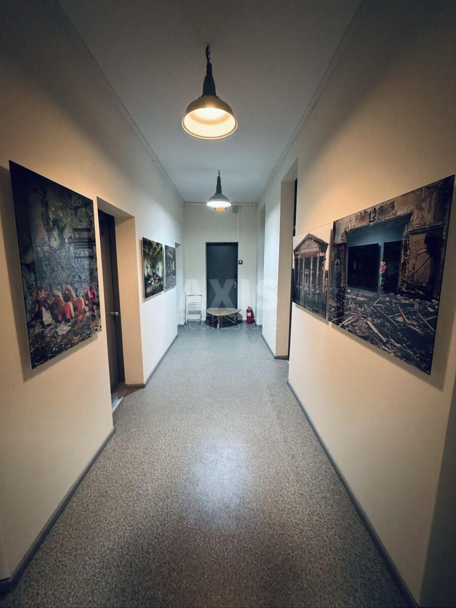 Office vul. Naberezhno-Lugova 12, 180m26344810