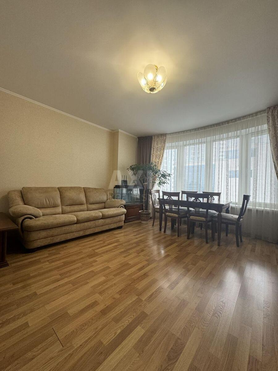 3k apartment nab. Dniprovs'ka 26585230