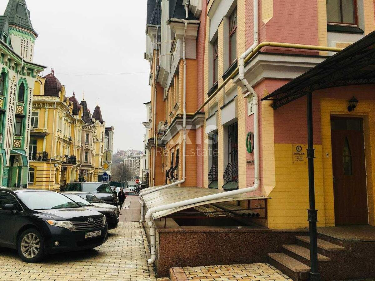 Office vul. Kyrylivs'ka 37А, 87m2