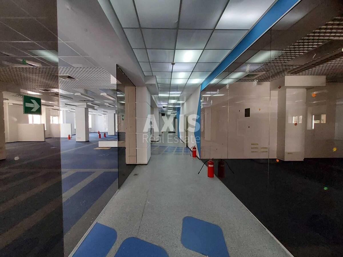 Office vul. Bul'varno-Kudrjavs'ka 24, 783m2562988