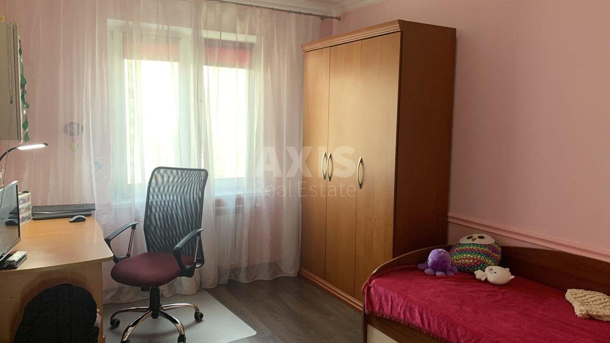 3k apartment vul. Urlivs'ka 155