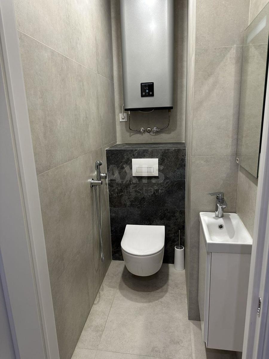 3k apartment vul. Voskresens'ka 185