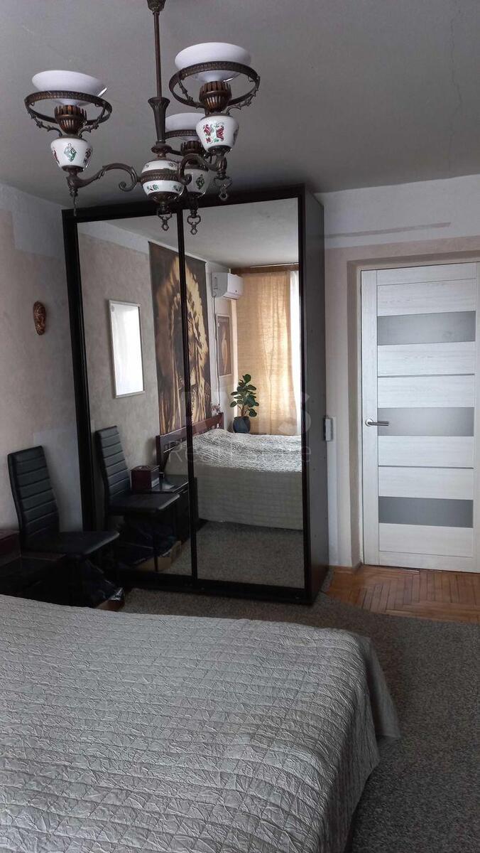 3k apartment vul. Symyrenka 14/97