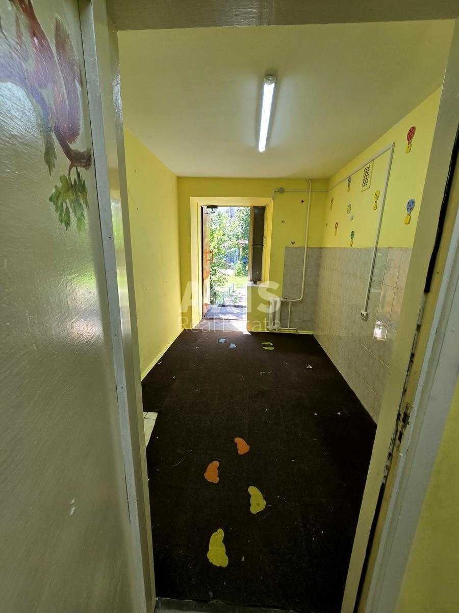 Office vul. Kotel'nykova Myhajla 11, 88m25904010