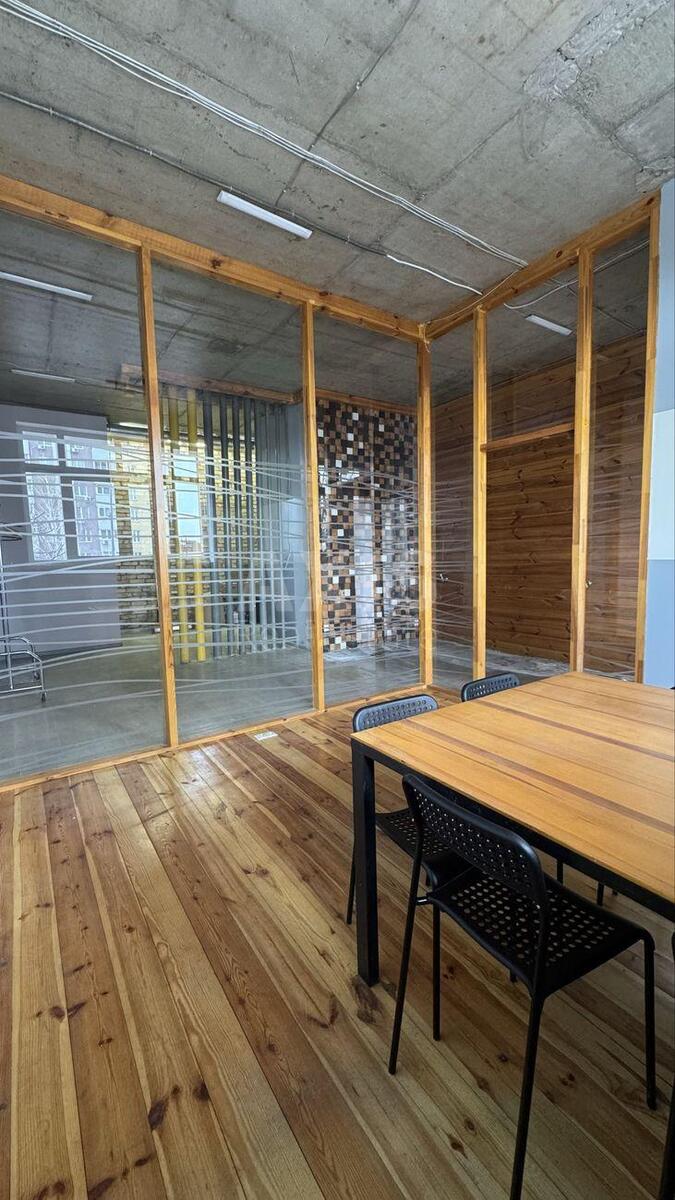 Office pr-t Nauky 69, 60m2
