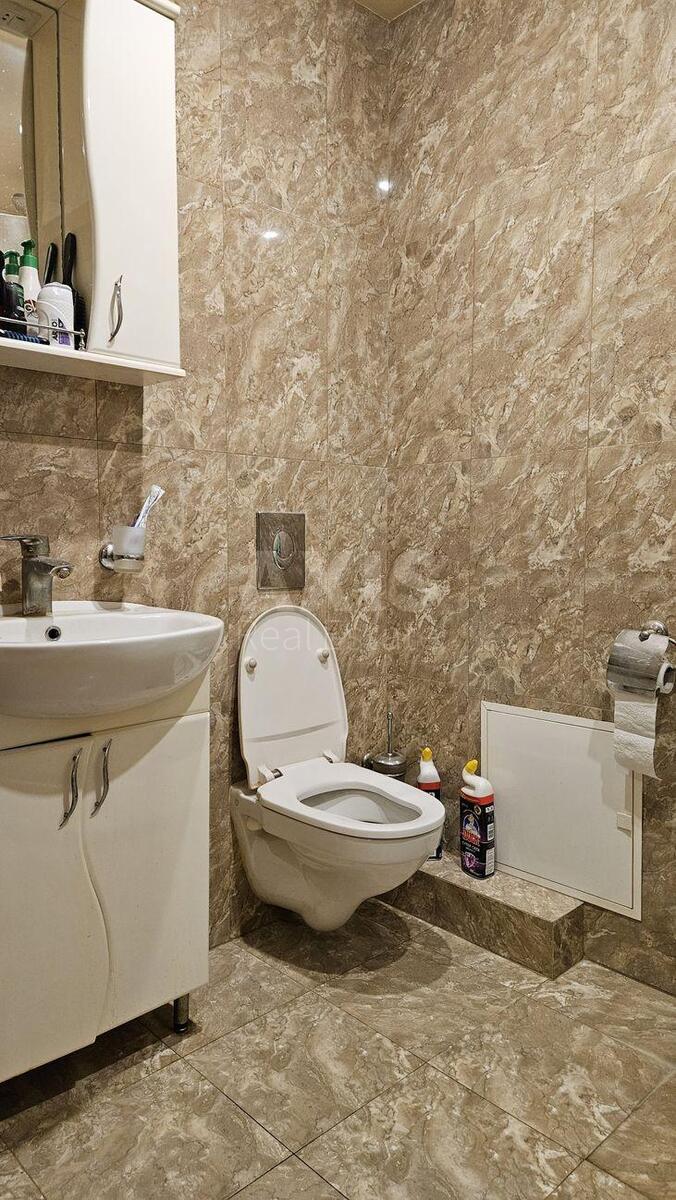 1k apartment vul. Karpyns'kogo Akademika 10564948