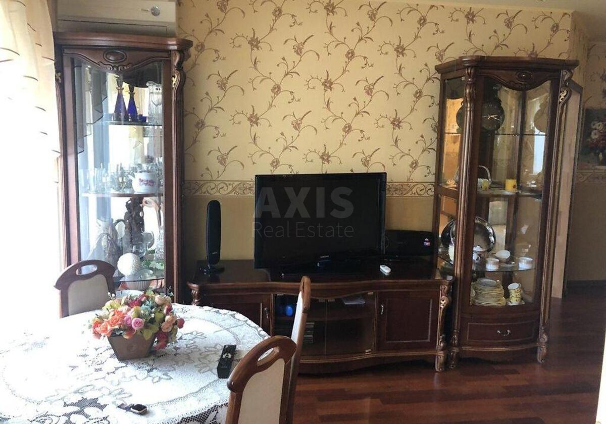 3k apartment vul. Jerevans'ka 13608423