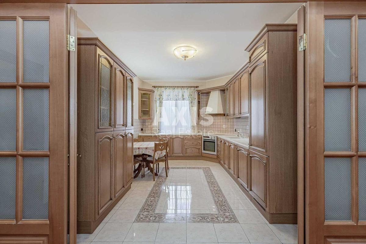 4k apartment vul. Mazepy Ivana 105