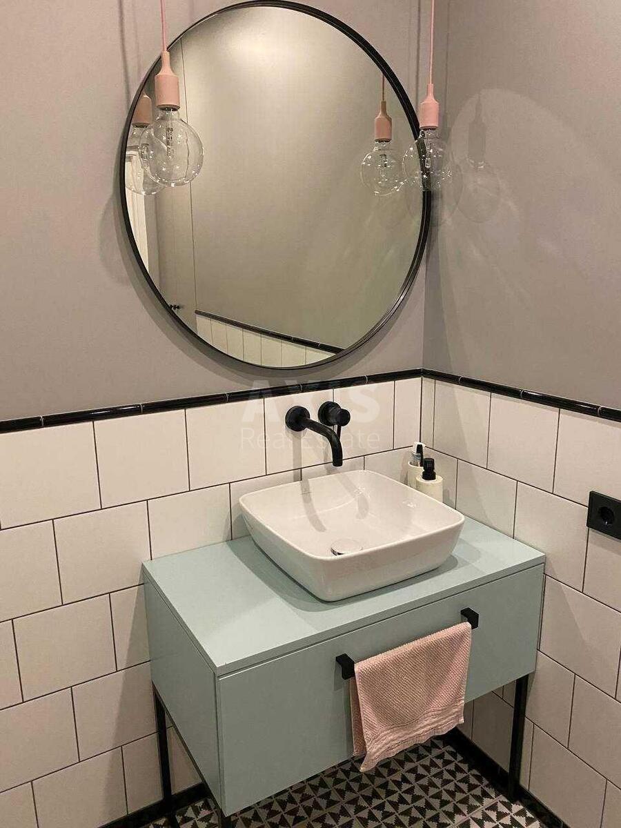 2k apartment vul. Krushel'nyc'koi' Solomii' 158
