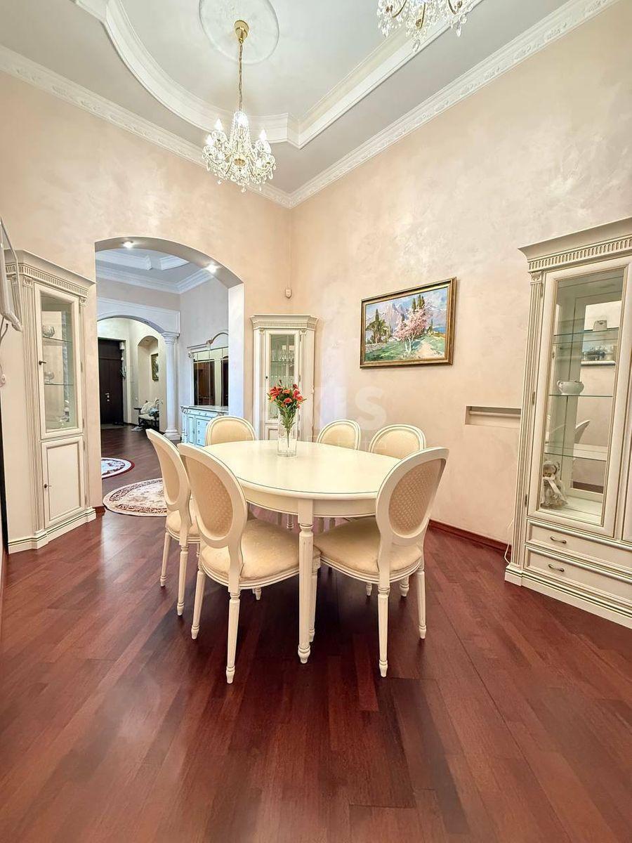 4k apartment vul. Kost'ol'na 8583244