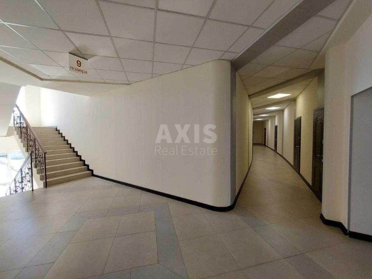 Office vul. Kostjantynivs'ka 75, 90m22