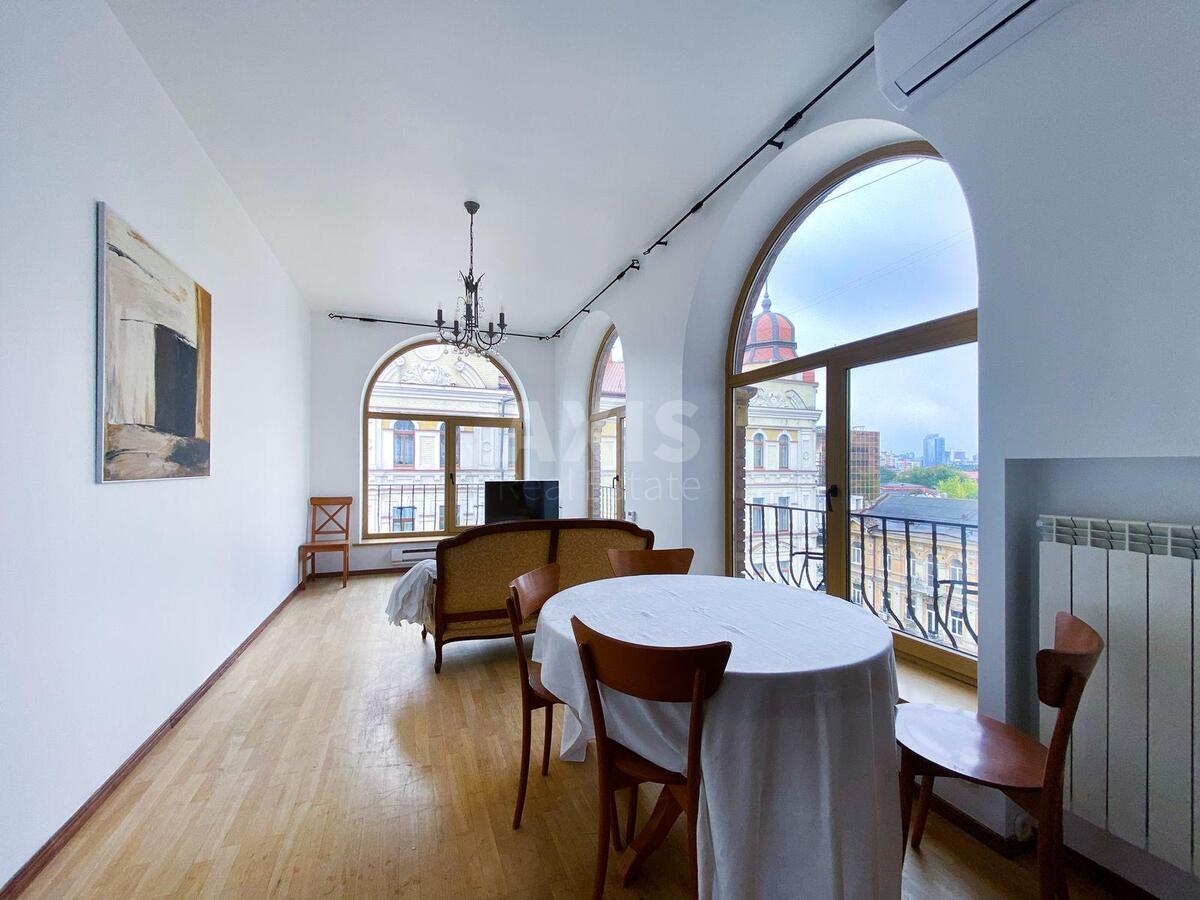 4k apartment vul. Sofii'vs'ka 16/16577110
