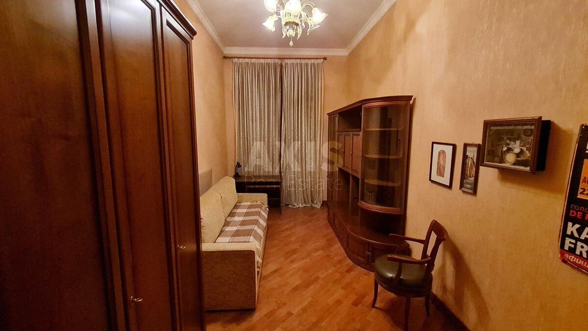 3k apartment vul. Saksagans'kogo 68/213
