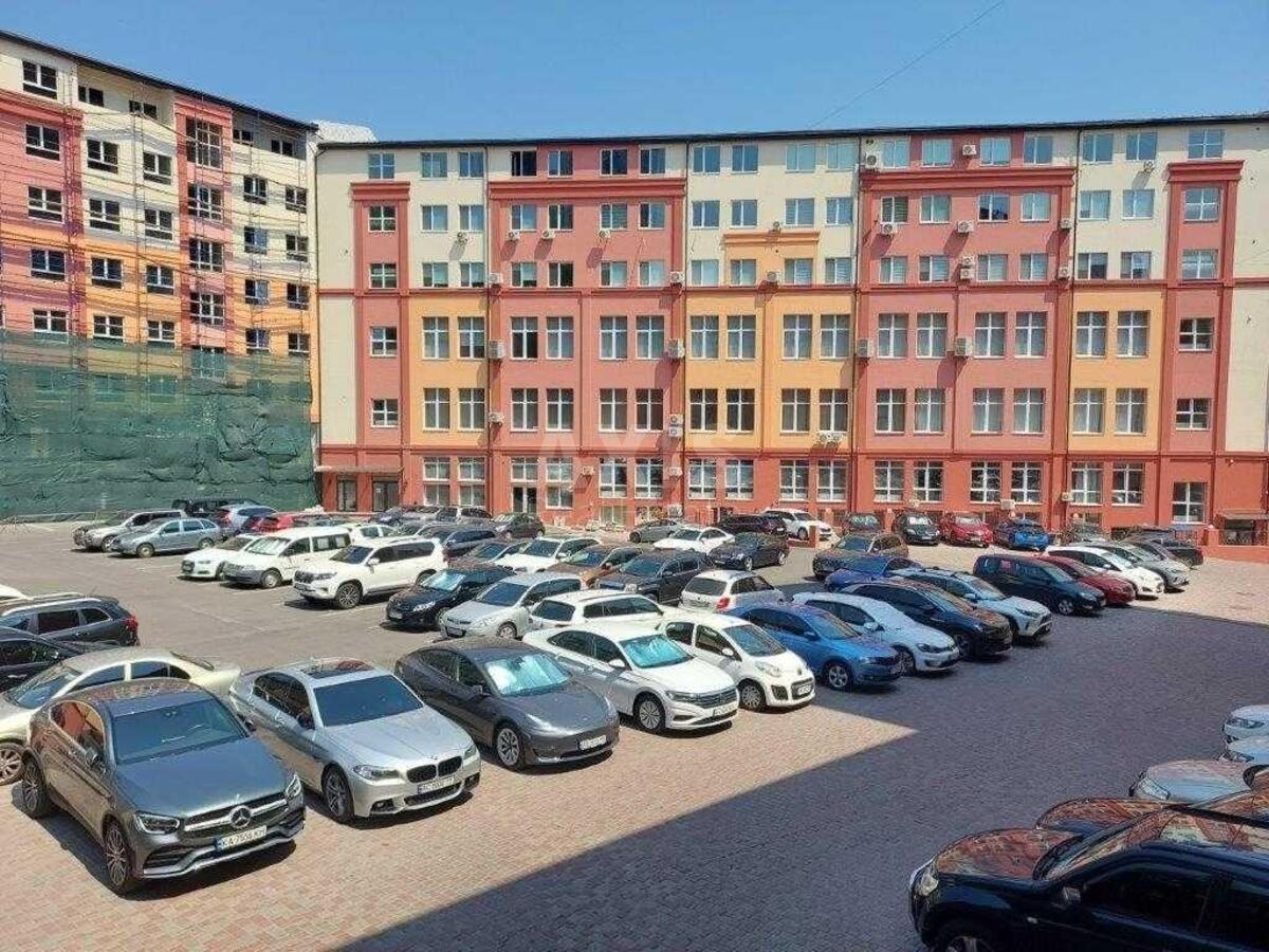 Office vul. Kravchenka Mykoly 24, 129m2