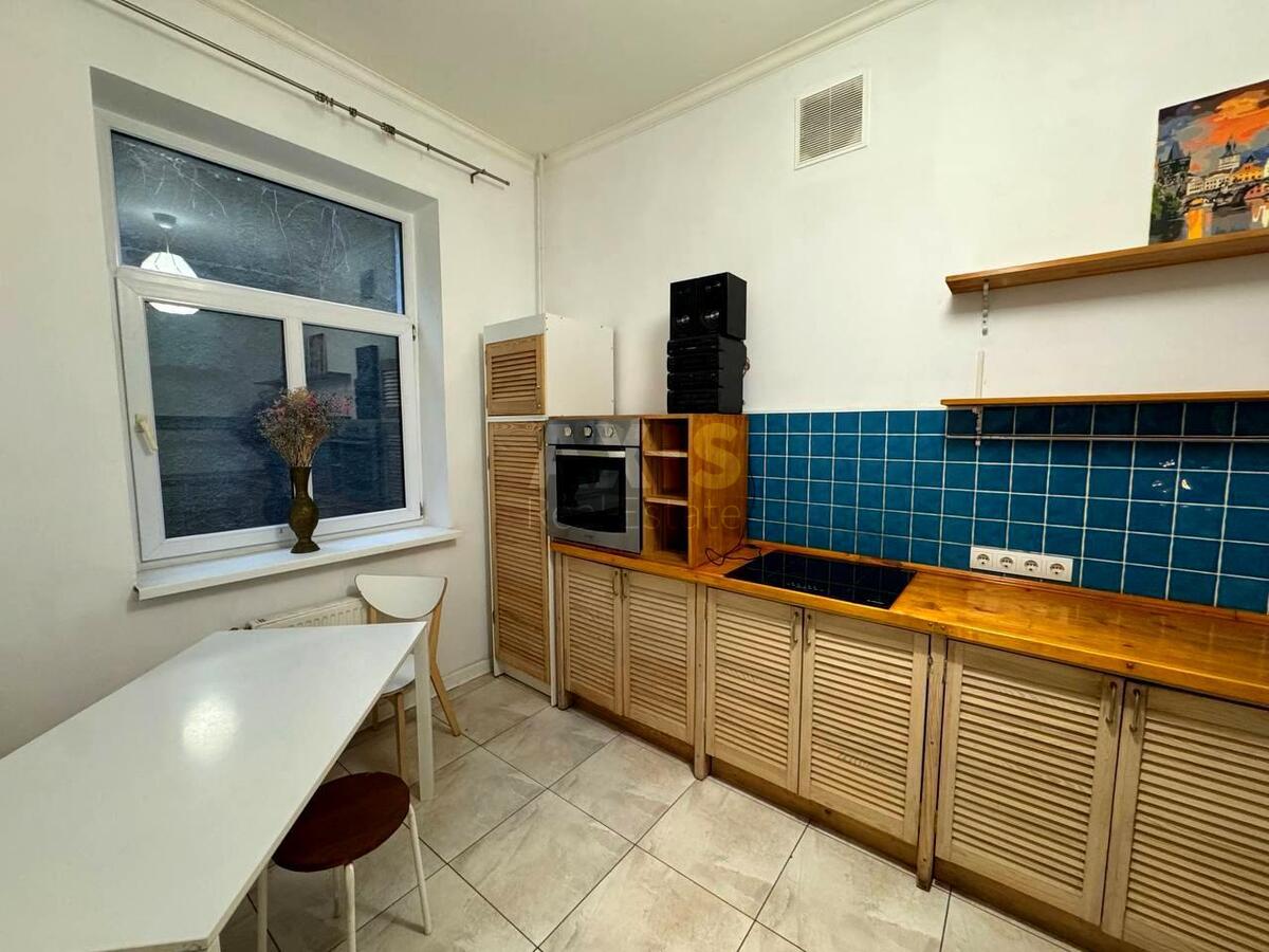 2к квартира ул. Кирилловская 31Б636525