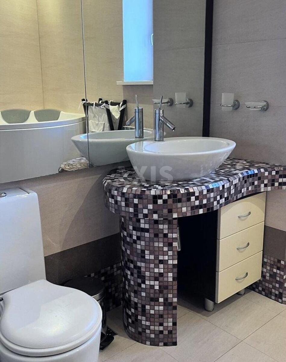 3k apartment vul. Ahmatovoi' Anny 13Г5950216