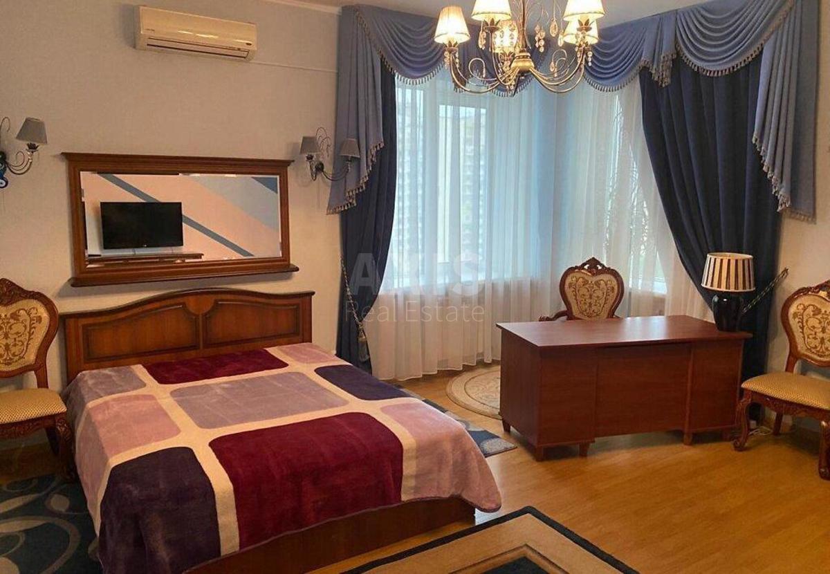 3k apartment vul. Sribnokil's'ka 3Б0