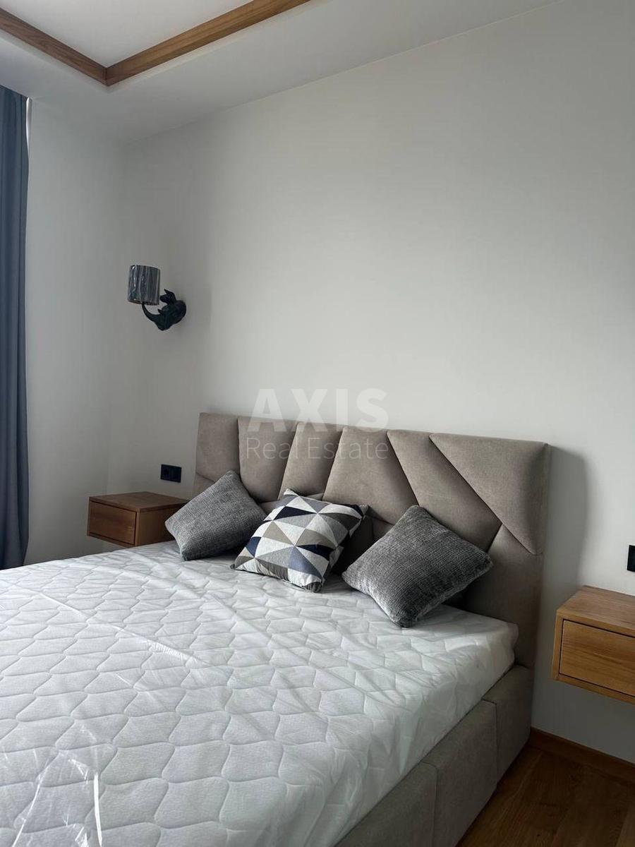 1k apartment vul. Vsevoloda Zmijenka 3/21