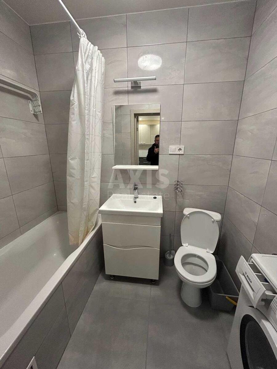 1k apartment vul. Sverstjuka Jevgena 6Г629917